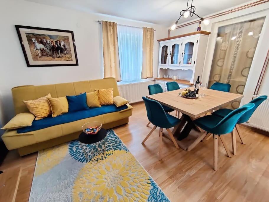 Kuca Za Odmor Villa Cesarica - Zagreb Graberje Ivanićko Eksteriør billede